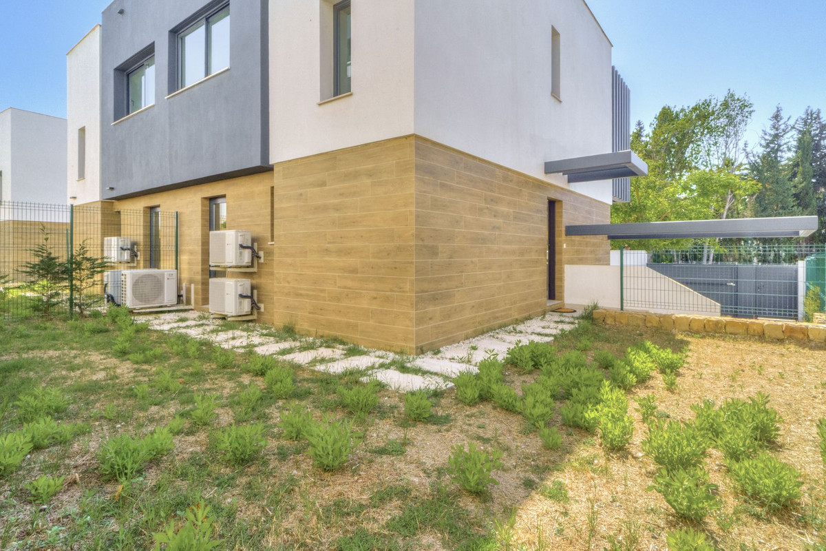 Huis te koop in Estepona | 3 slaapkamers H5407756