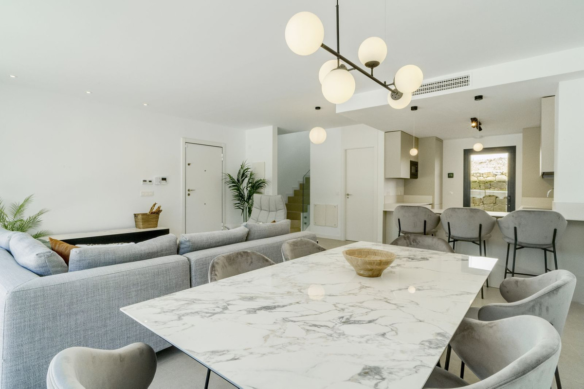 Huis te koop in Estepona | 3 slaapkamers H5407756