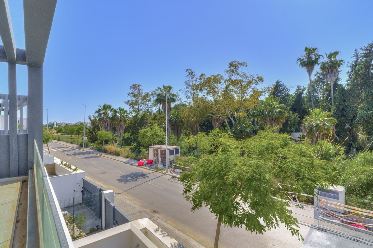 Huis te koop in Estepona | 3 slaapkamers H5407756
