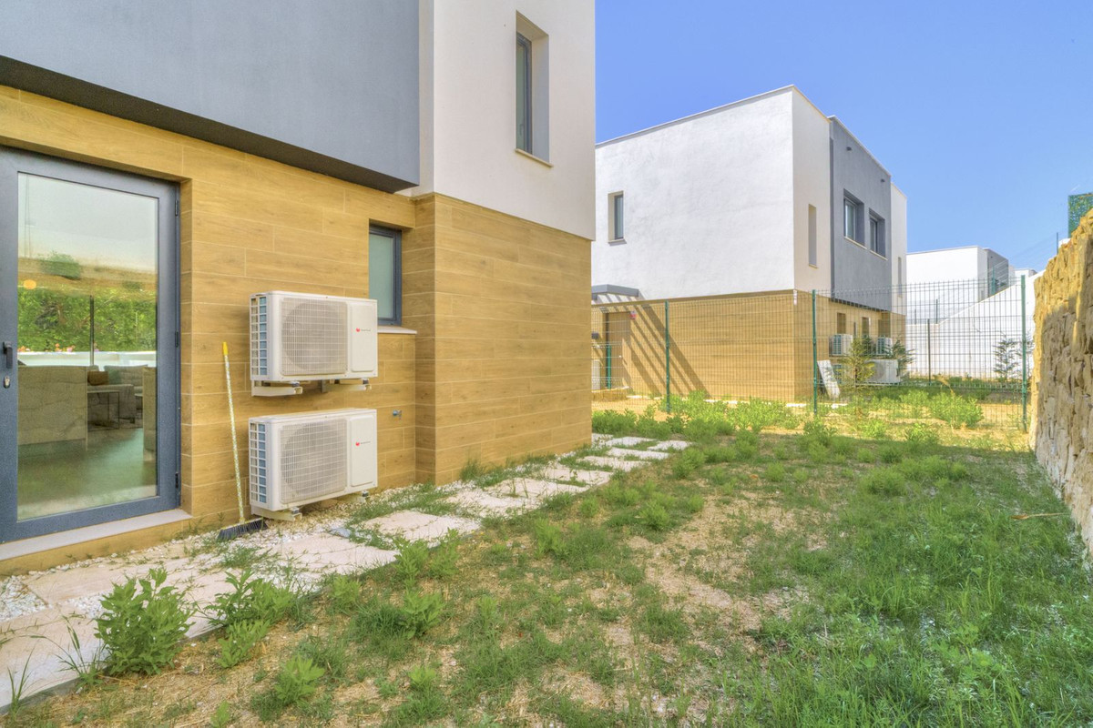 Huis te koop in Estepona | 3 slaapkamers H5407756