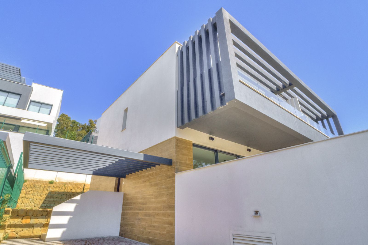 Huis te koop in Estepona | 3 slaapkamers H5407756
