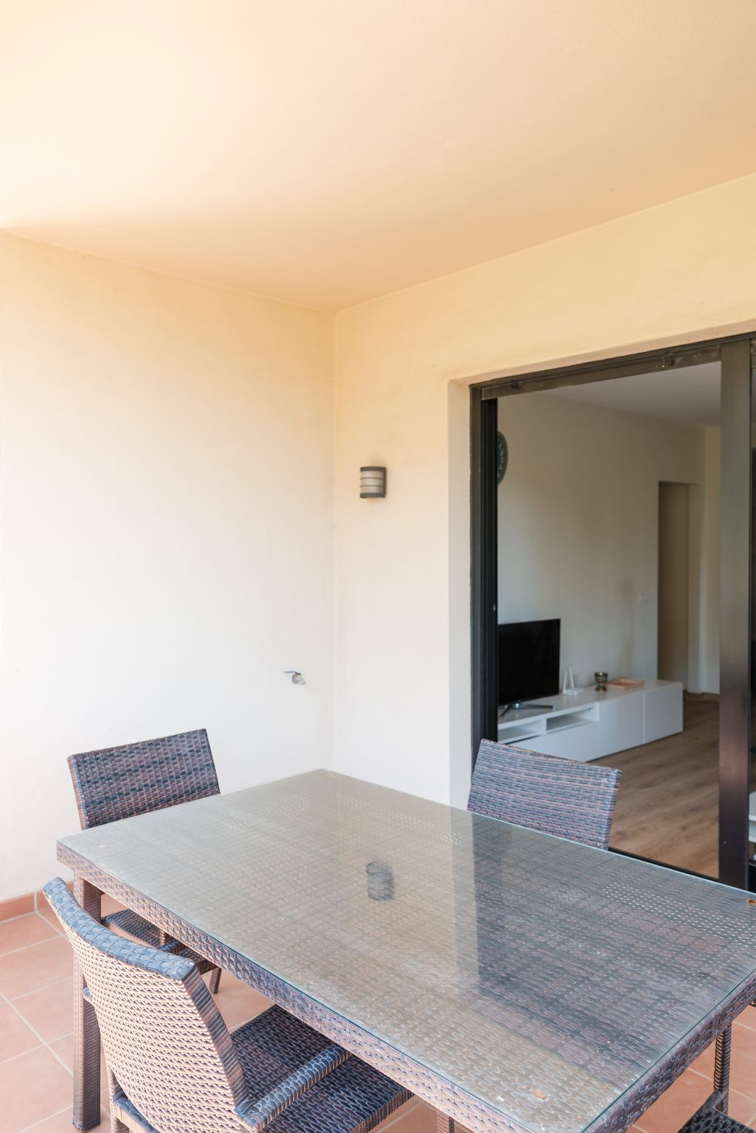 Huis te koop in Estepona | 2 slaapkamers H5407759