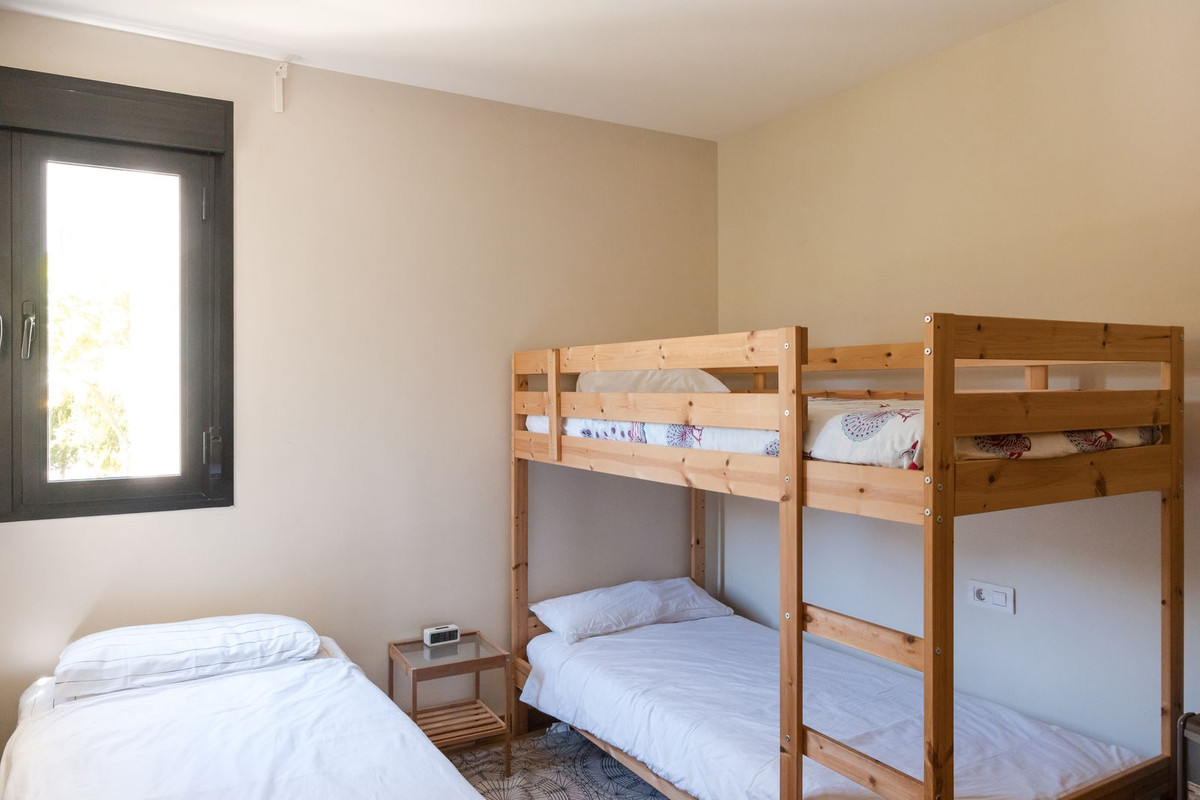 Huis te koop in Estepona | 2 slaapkamers H5407759