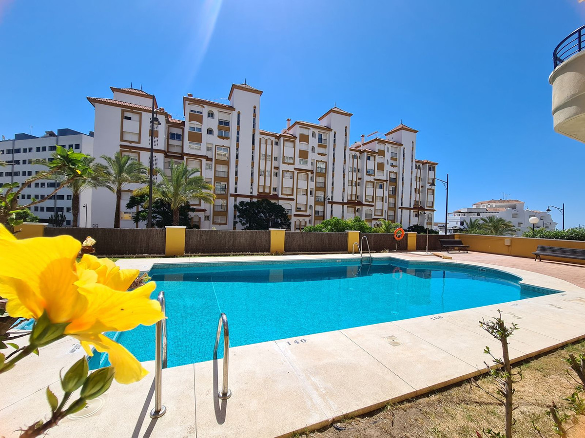 Huis te koop in Estepona | 2 slaapkamers H5407969