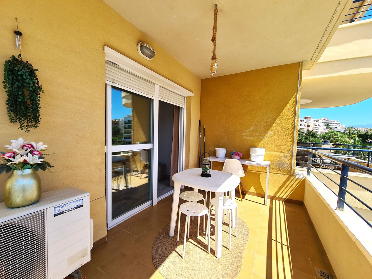 Huis te koop in Estepona | 2 slaapkamers H5407969