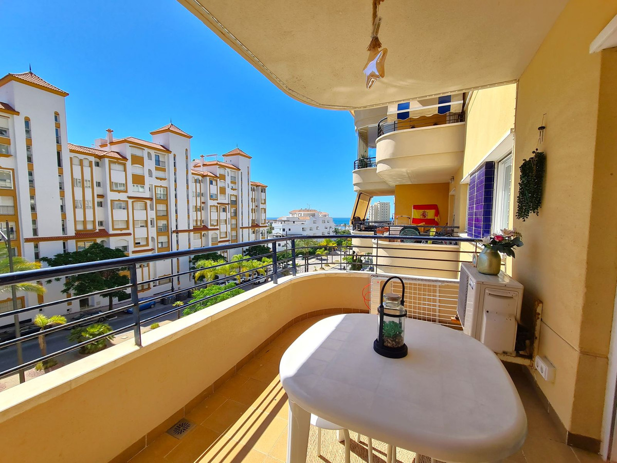 Huis te koop in Estepona | 2 slaapkamers H5407969