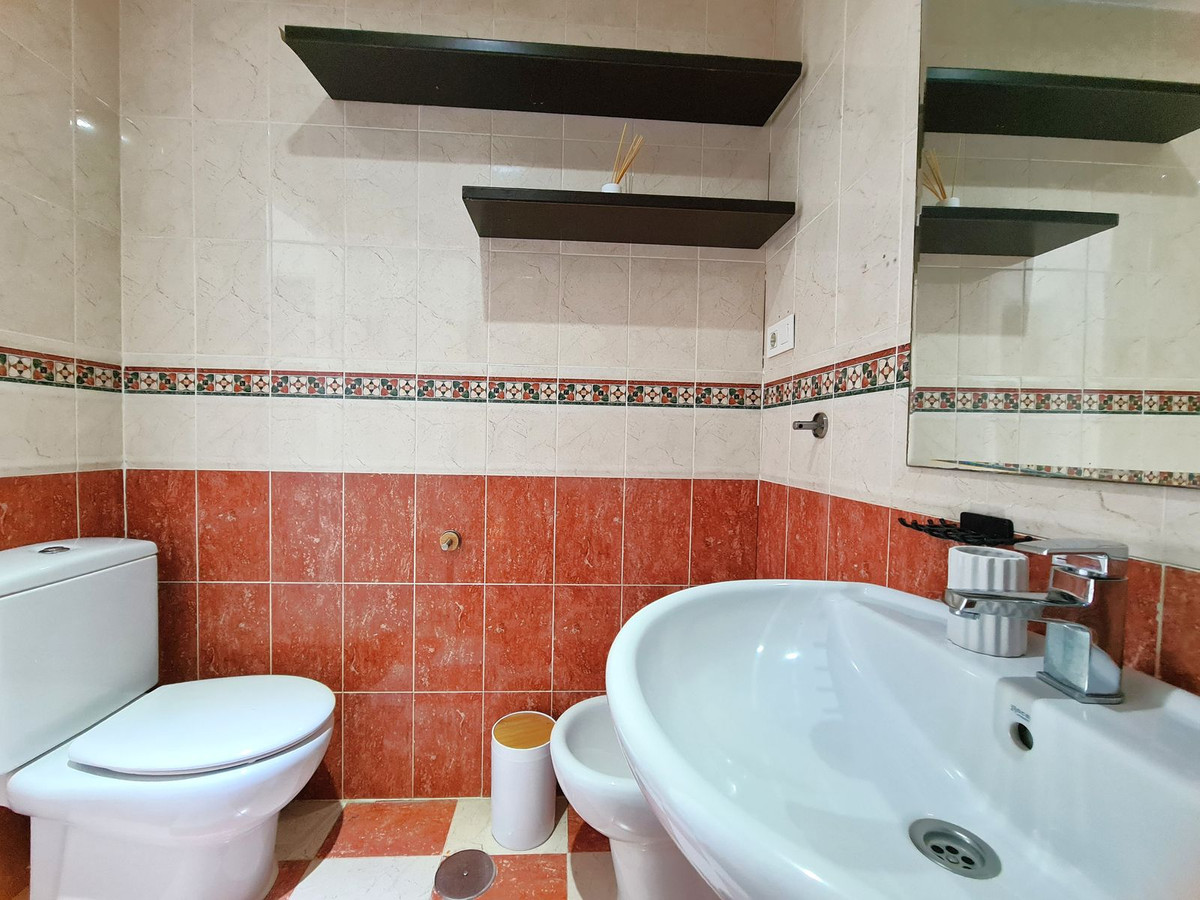 Huis te koop in Estepona | 2 slaapkamers H5407969
