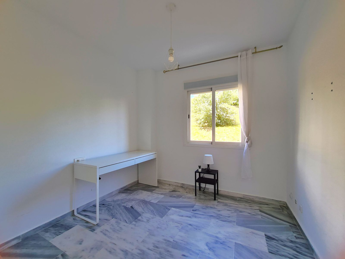 Huis te koop in Estepona | 2 slaapkamers H5407969