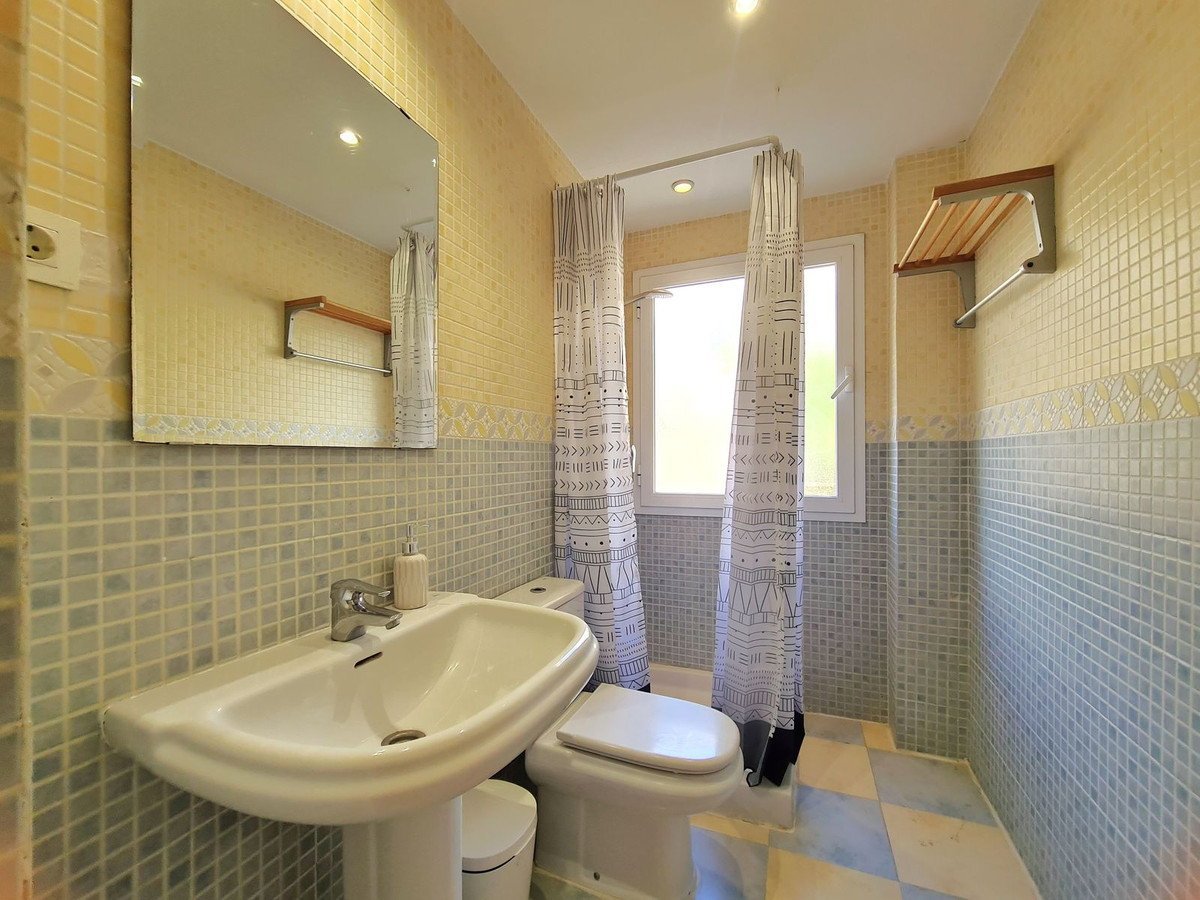 Huis te koop in Estepona | 2 slaapkamers H5407969