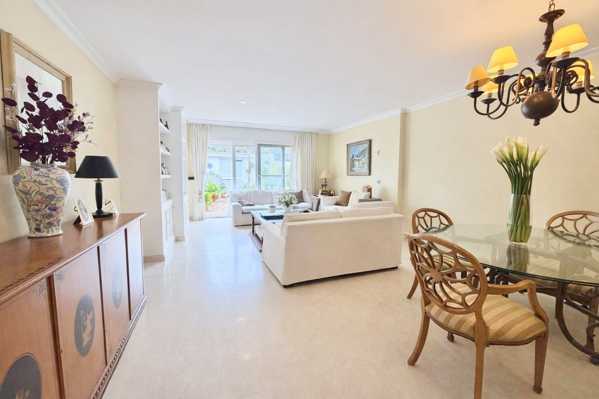 Huis te koop in Estepona | 3 slaapkamers H5408623