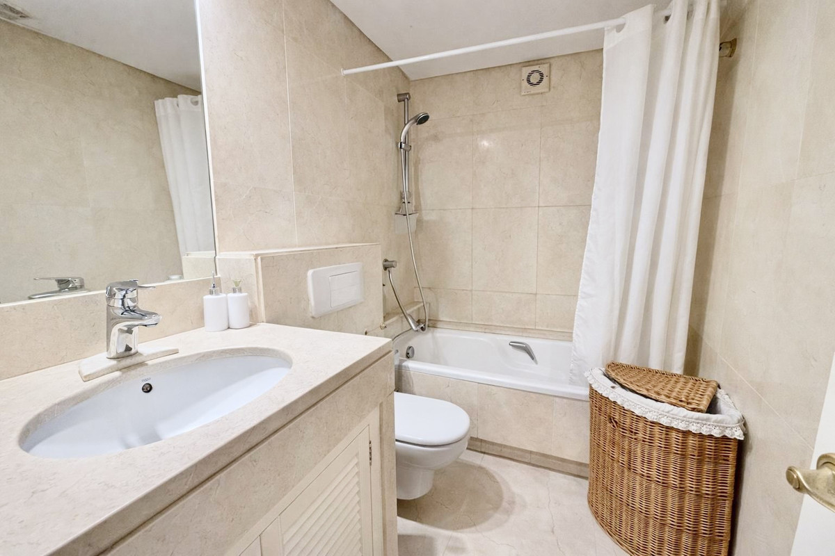Huis te koop in Estepona | 3 slaapkamers H5408623