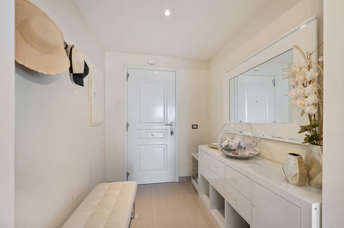 Appartement te koop in Estepona | 2 slaapkamers H5408812