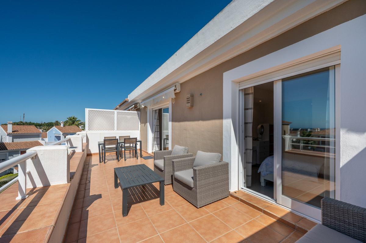 Appartement te koop in Estepona | 2 slaapkamers H5408812