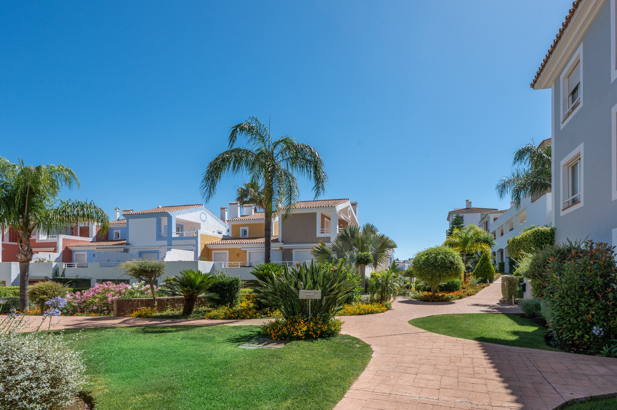 Appartement te koop in Estepona | 2 slaapkamers H5408812