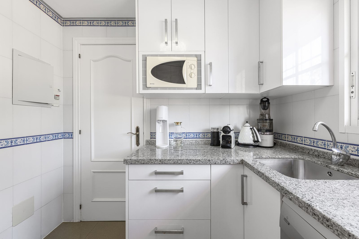 Huis te koop in Estepona | 3 slaapkamers H5411452