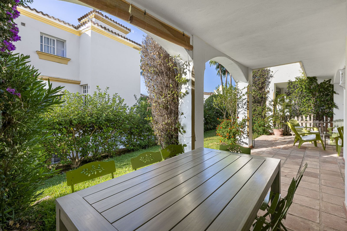 Huis te koop in Estepona | 3 slaapkamers H5411452