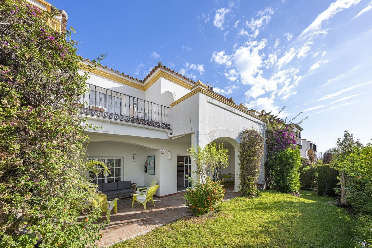 Huis te koop in Estepona | 3 slaapkamers H5411452