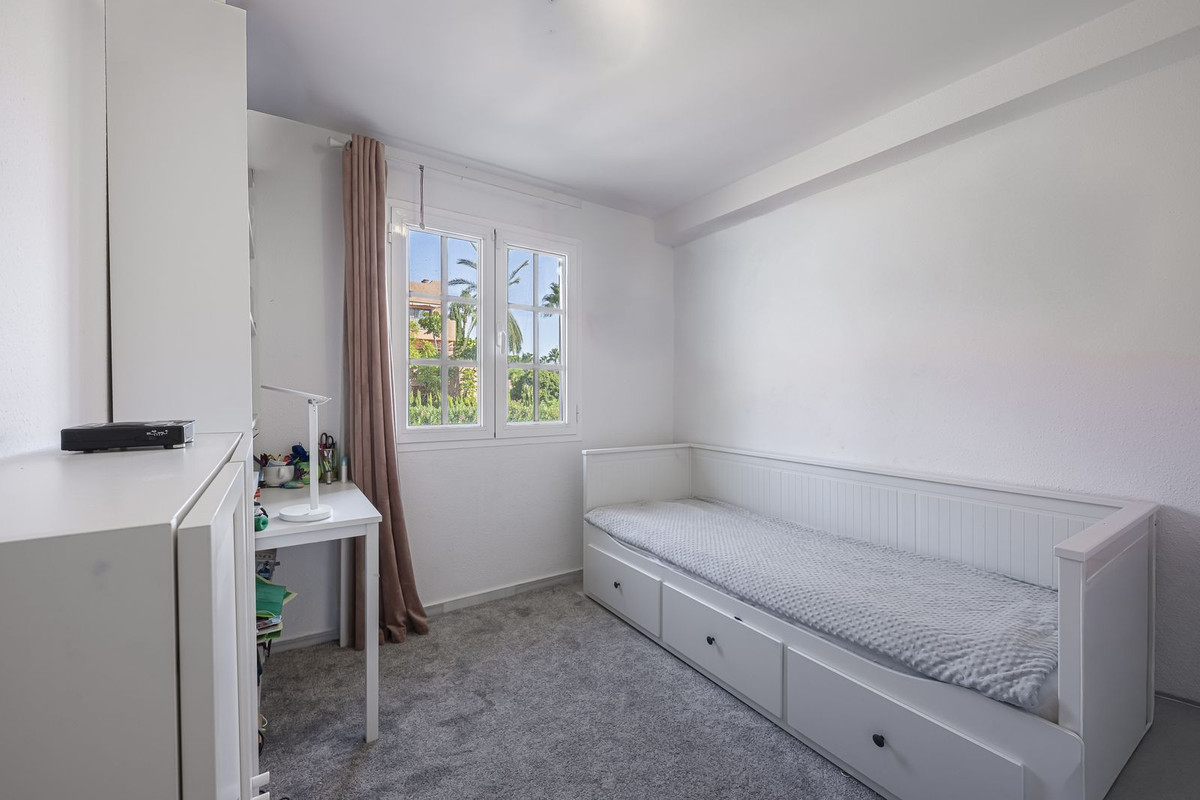 Huis te koop in Estepona | 3 slaapkamers H5411452