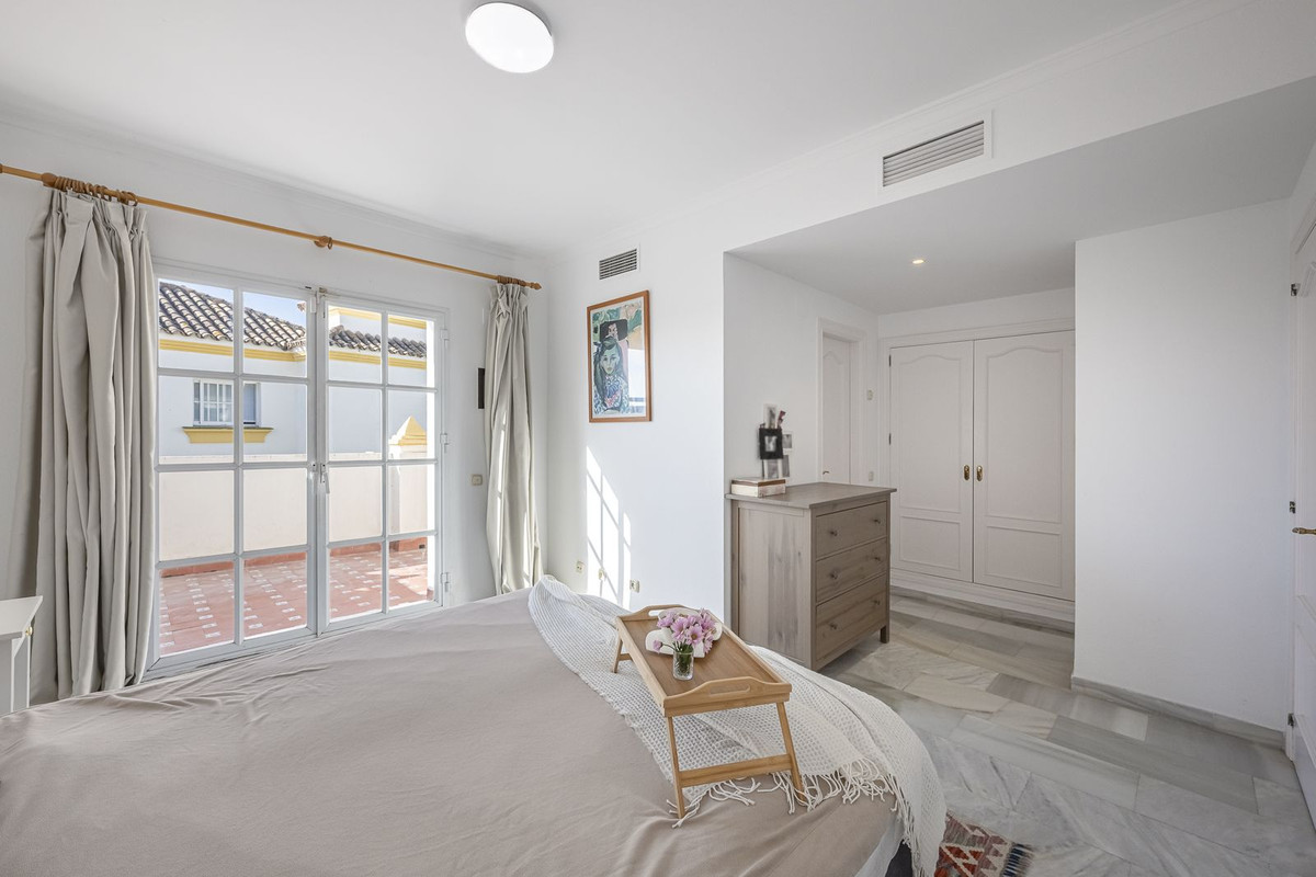 Huis te koop in Estepona | 3 slaapkamers H5411452