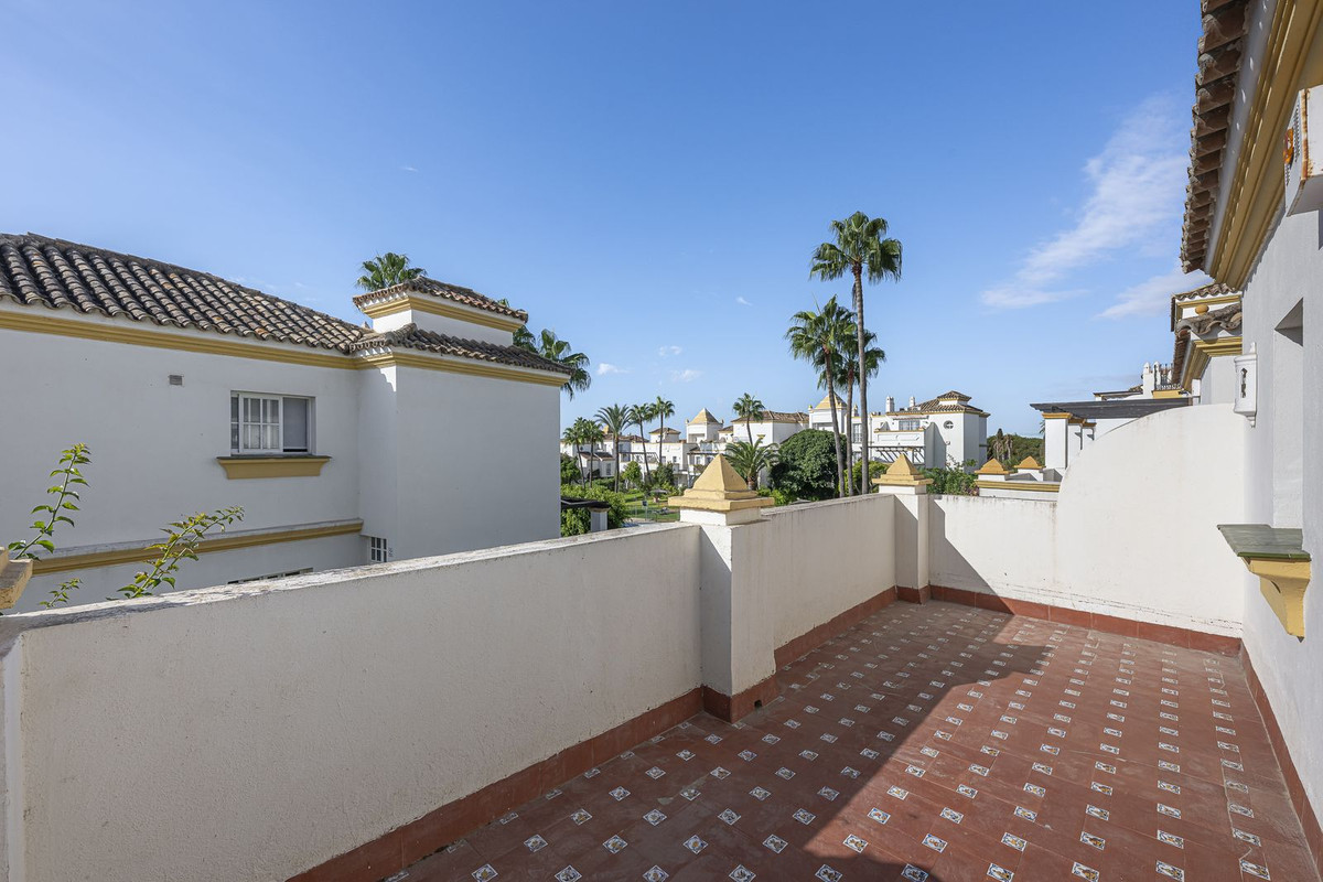 Huis te koop in Estepona | 3 slaapkamers H5411452