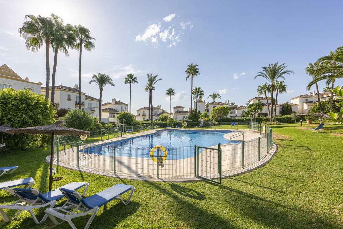 Huis te koop in Estepona | 3 slaapkamers H5411452