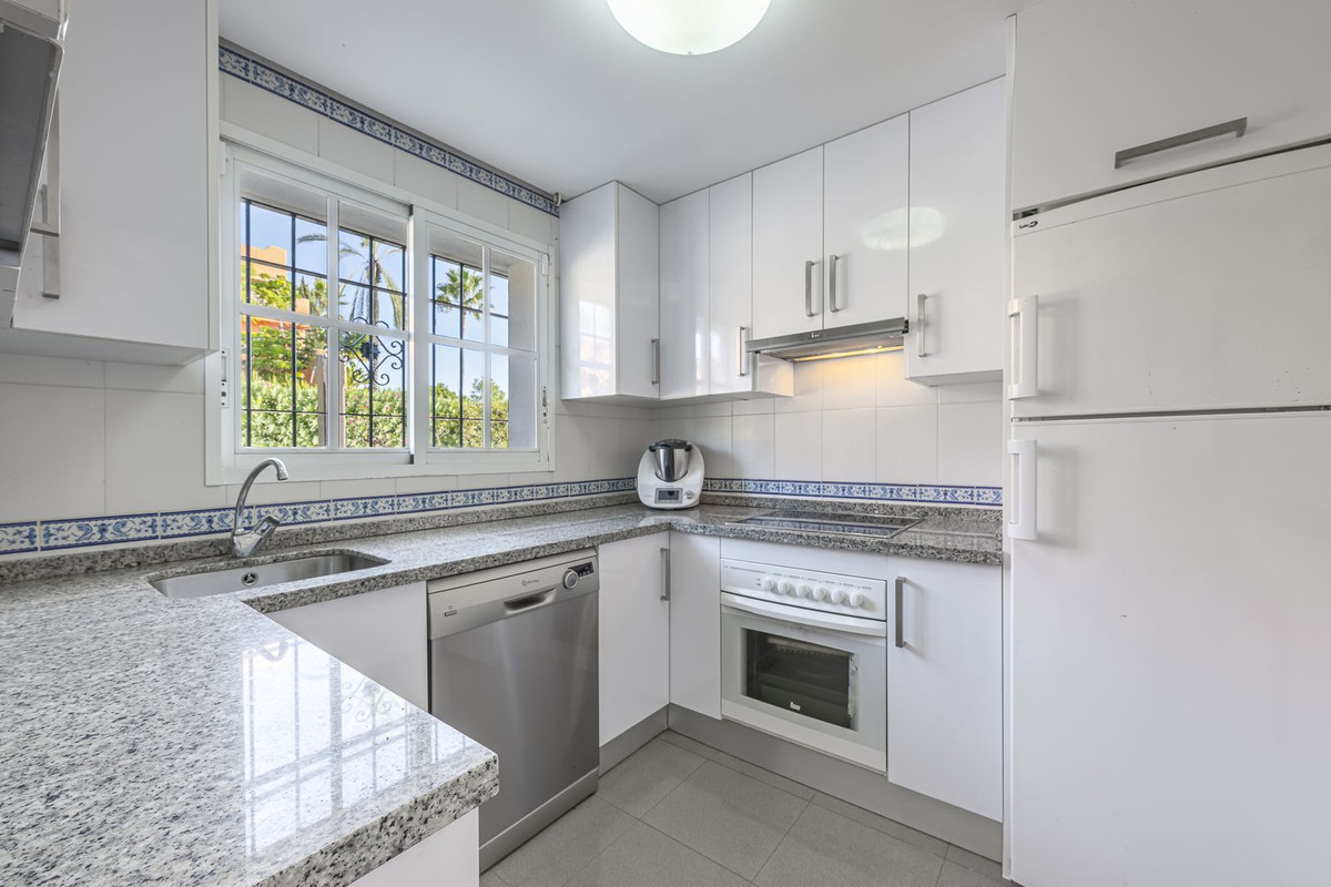 Huis te koop in Estepona | 3 slaapkamers H5411452