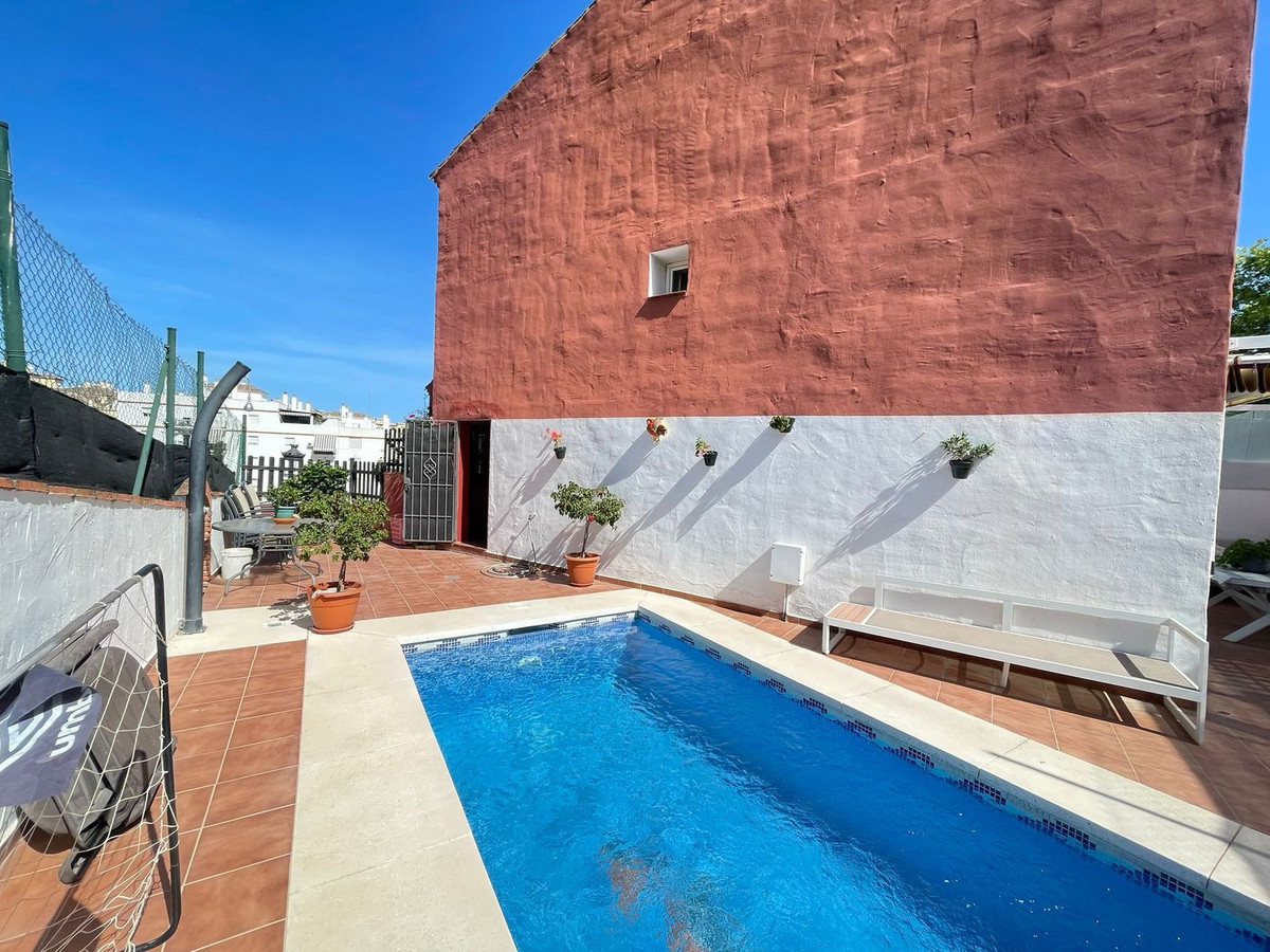 Huis te koop in Estepona | 3 slaapkamers H5412502