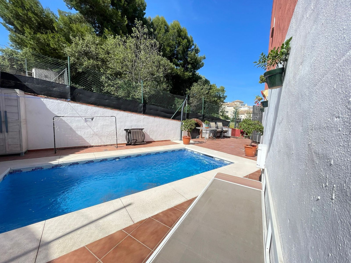 Huis te koop in Estepona | 3 slaapkamers H5412502