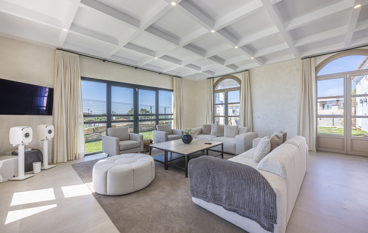 Huis te koop in Estepona | 4 slaapkamers H5412673