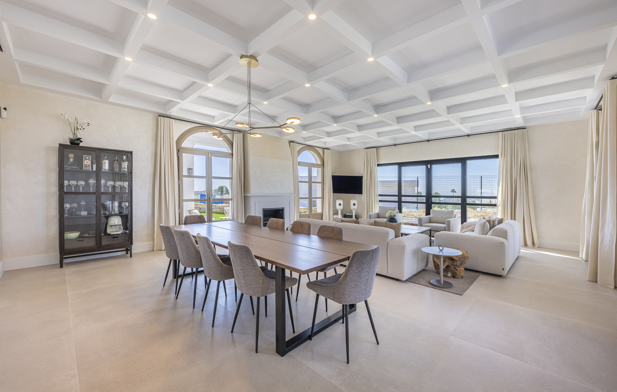 Huis te koop in Estepona | 4 slaapkamers H5412673