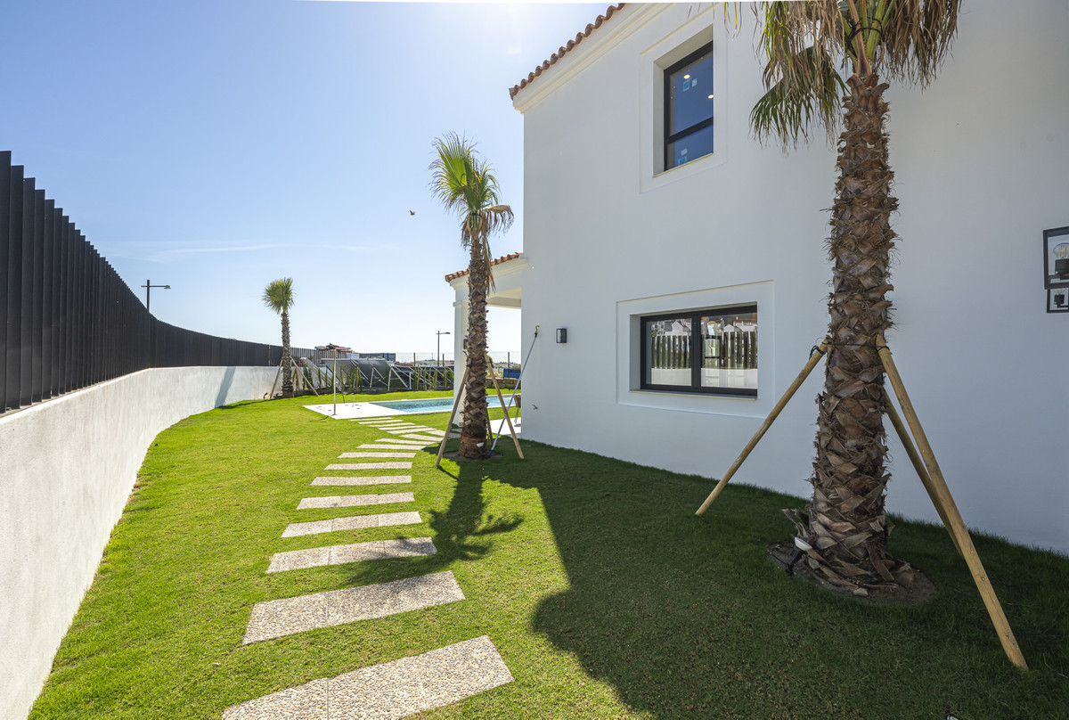 Huis te koop in Estepona | 4 slaapkamers H5412673