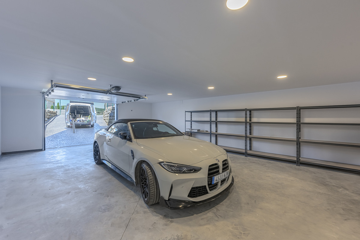 Huis te koop in Estepona | 4 slaapkamers H5412673