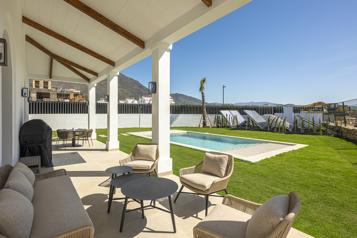 Huis te koop in Estepona | 4 slaapkamers H5412673