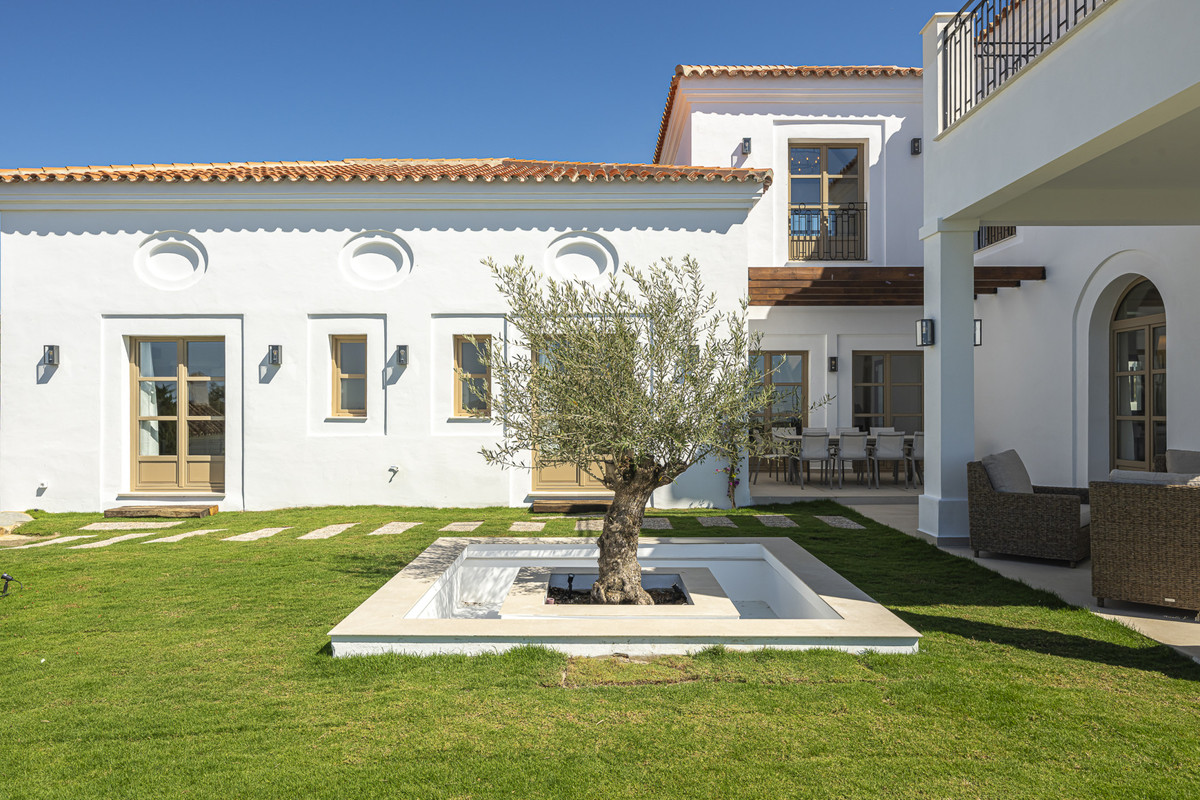 Huis te koop in Estepona | 4 slaapkamers H5412673