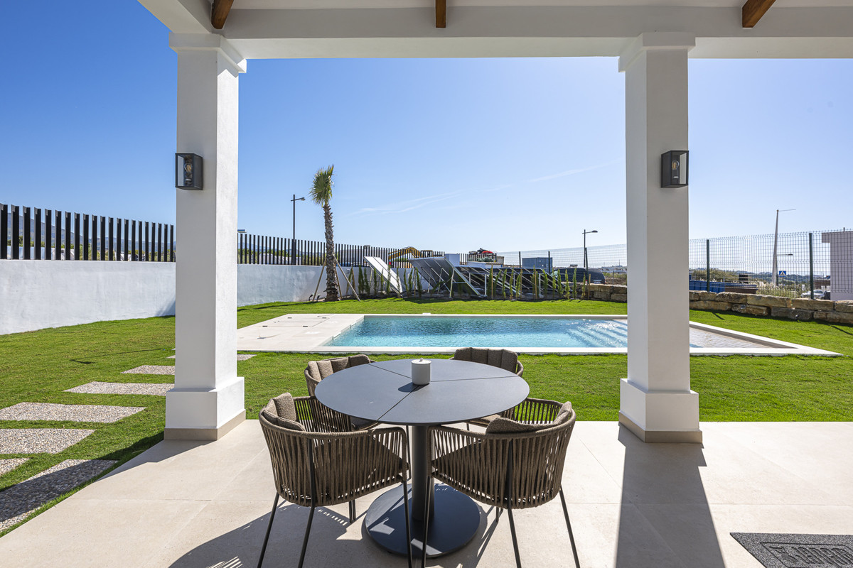 Huis te koop in Estepona | 4 slaapkamers H5412673