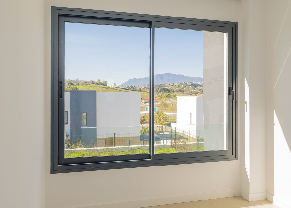 Huis te koop in Estepona | 3 slaapkamers H5413222
