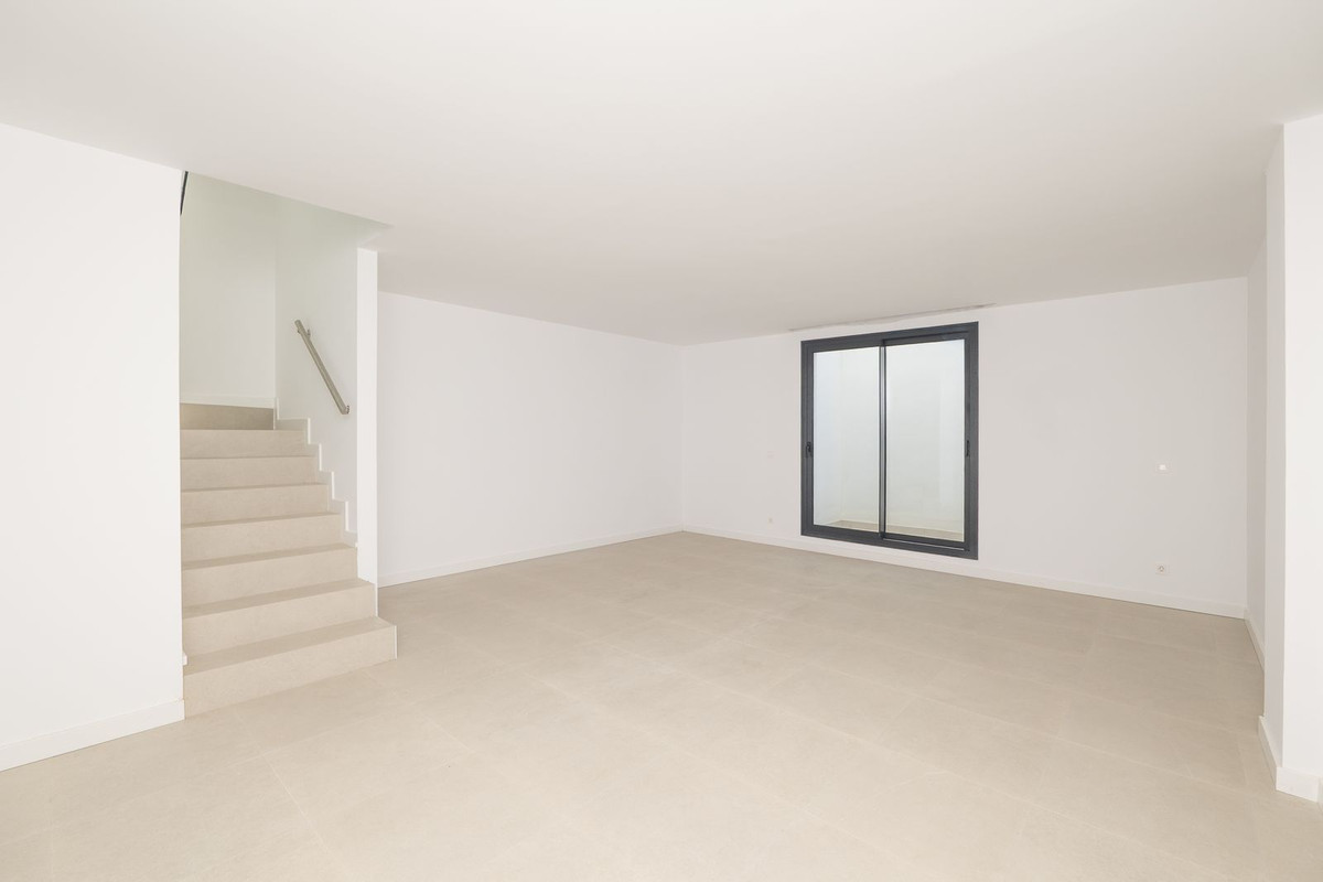 Huis te koop in Estepona | 3 slaapkamers H5413222