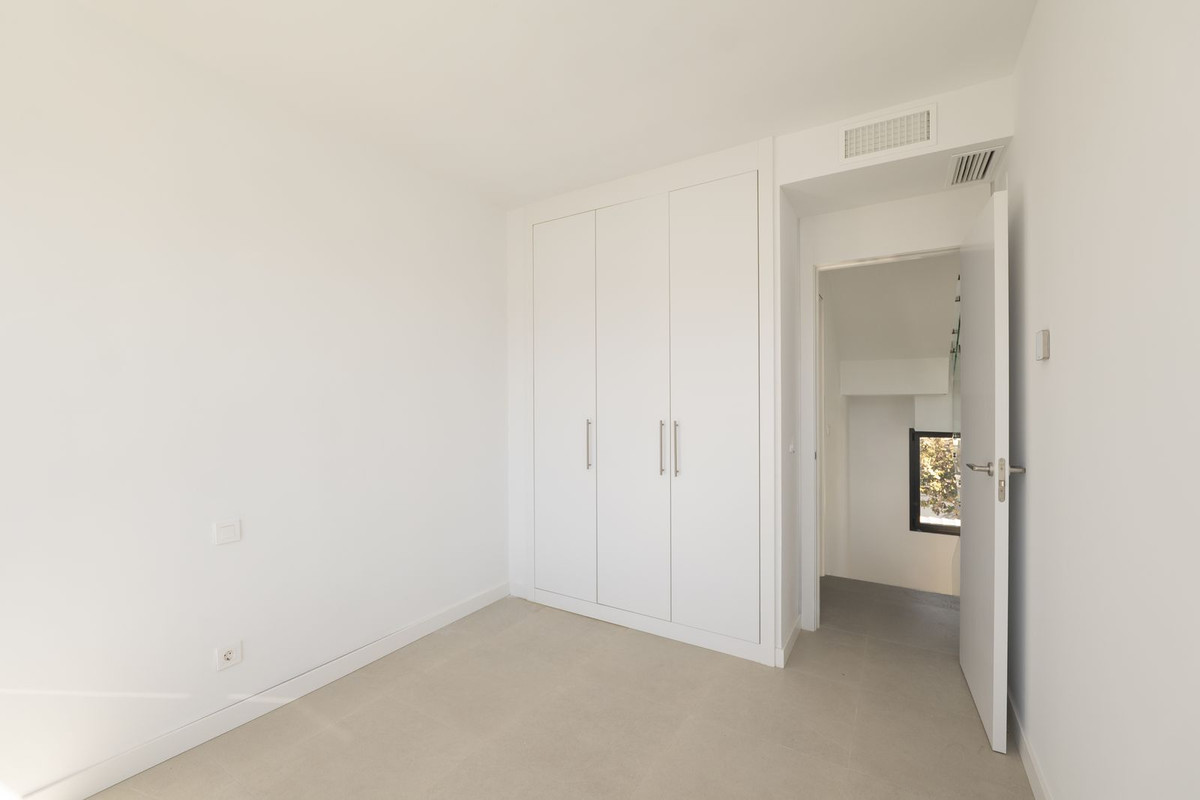 Huis te koop in Estepona | 3 slaapkamers H5413222