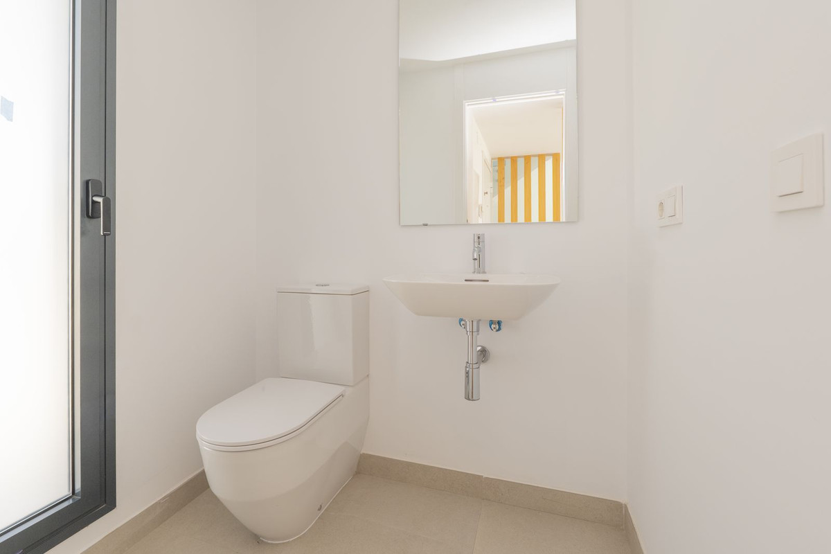 Huis te koop in Estepona | 3 slaapkamers H5413222