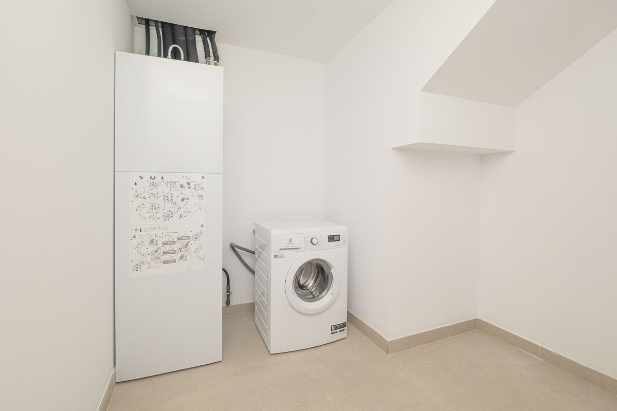 Huis te koop in Estepona | 3 slaapkamers H5413222