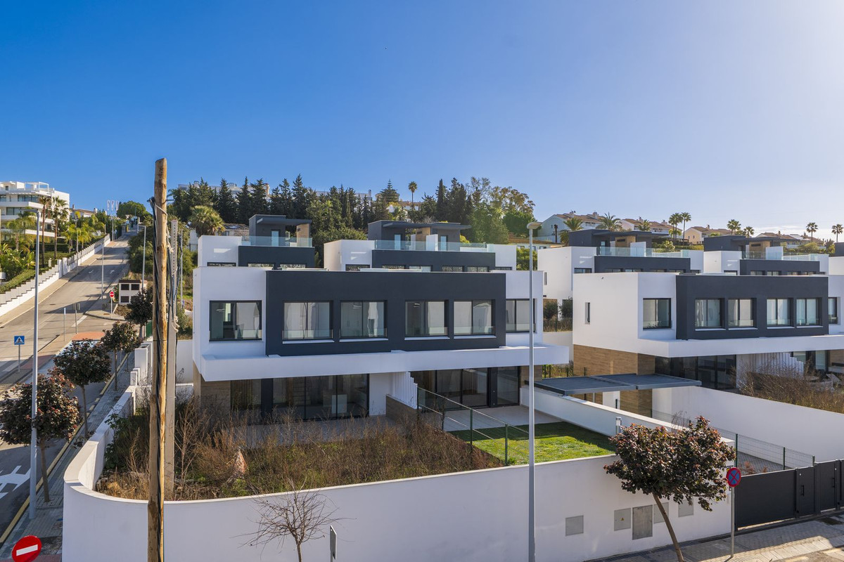 Huis te koop in Estepona | 3 slaapkamers H5413243