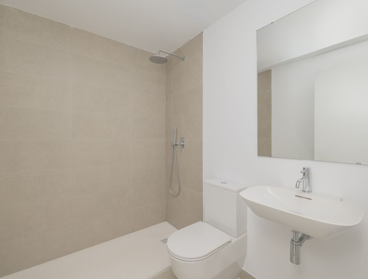 Huis te koop in Estepona | 3 slaapkamers H5413243