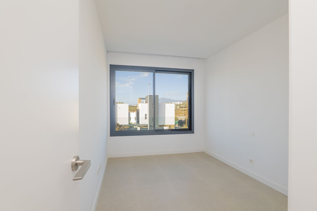 Huis te koop in Estepona | 3 slaapkamers H5413243