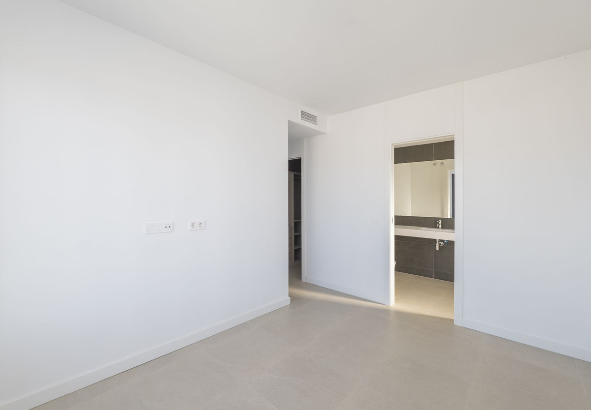 Huis te koop in Estepona | 3 slaapkamers H5413243