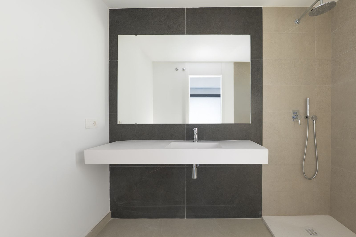 Huis te koop in Estepona | 3 slaapkamers H5413243