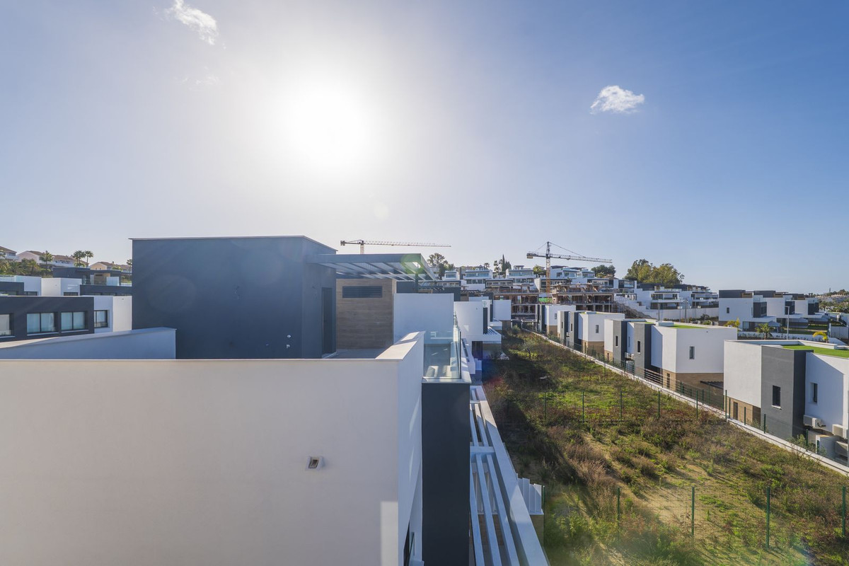 Huis te koop in Estepona | 3 slaapkamers H5413243