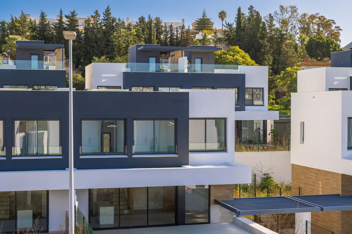Huis te koop in Estepona | 3 slaapkamers H5413243