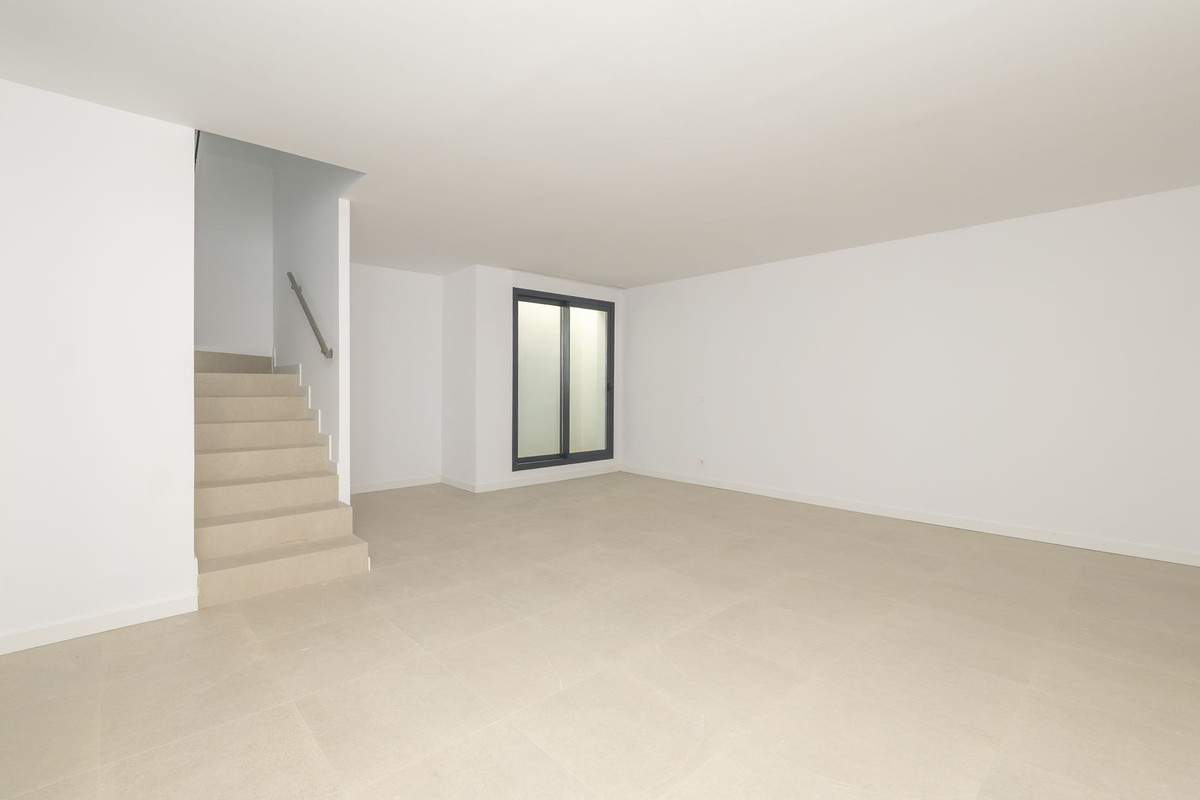 Huis te koop in Estepona | 3 slaapkamers H5413243