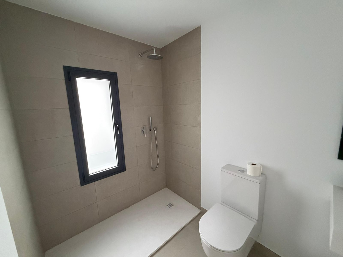 Huis te koop in Estepona | 3 slaapkamers H5413249