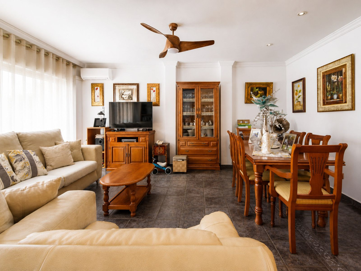 Huis te koop in Estepona | 3 slaapkamers H5413318
